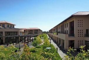 關(guān)于開來(lái)商學(xué)院